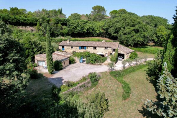 Uzès : Unique property in the heart of an exceptional setting