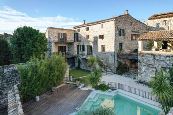 Elegant village property 8 kms from Uzès