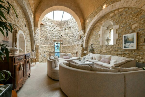 Superb historic residence dating back to the year 815