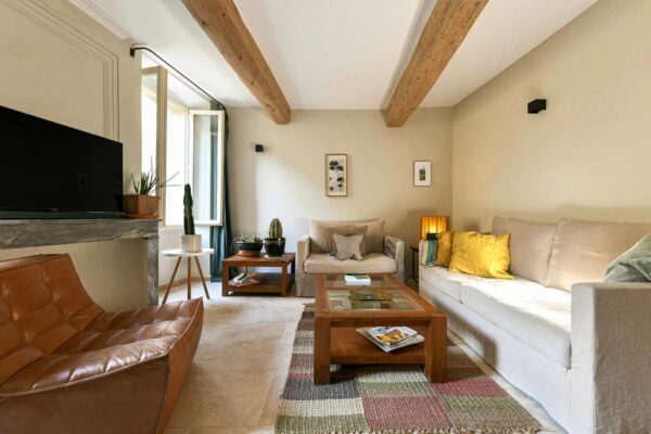 Centre historique d’Uzès : très bel appartement de 87 m2