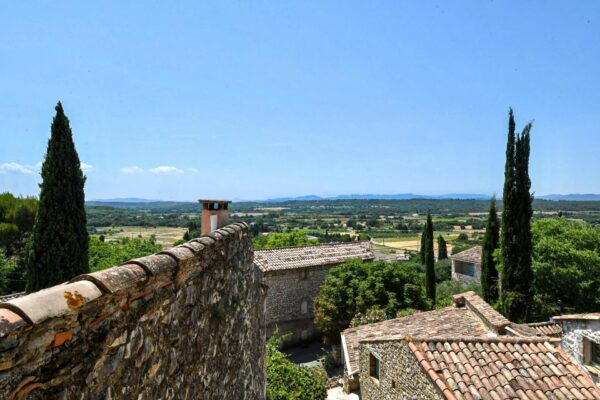 Village house with courtyard, charming garden, view of the Cevennes hills
