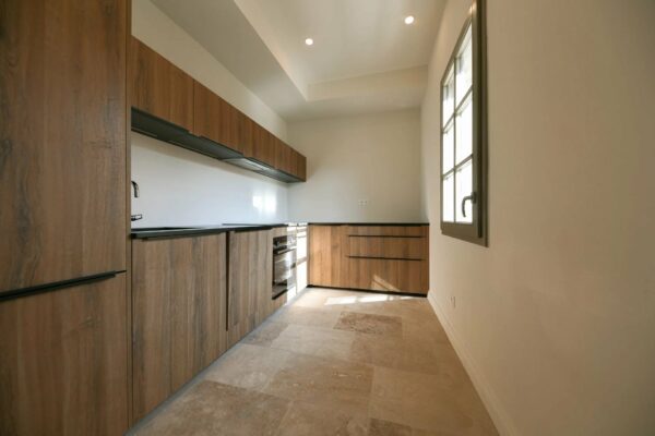 Elegant 76 m2 flat in Uzès