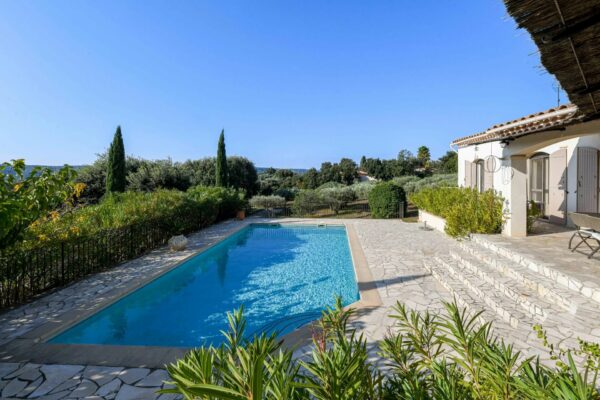 Southern property of 250 m2 with stunning views