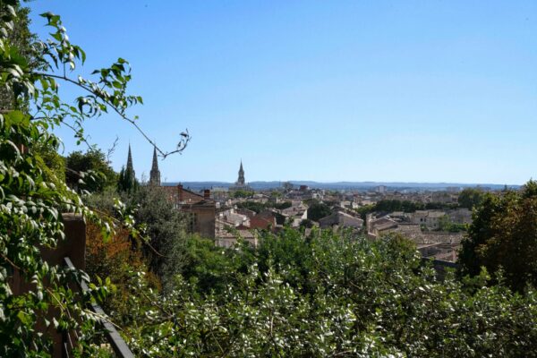 Emplacement unique avec vue panoramique sur la ville de Nîmes