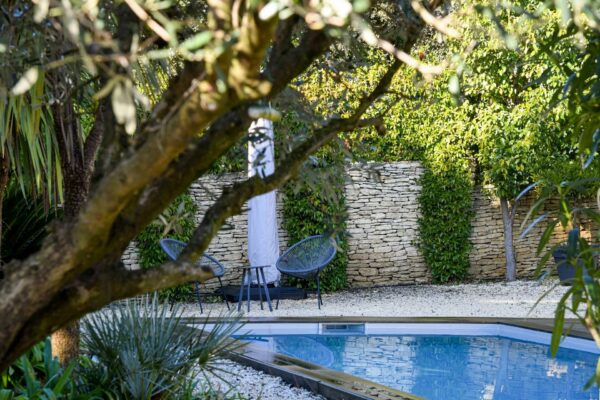 Superbe propriété contemporaine de 163 m2 avec piscine