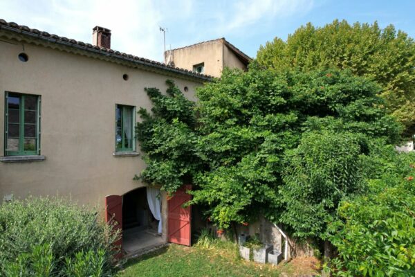 Charmante maison de village avec jardin et terrasse