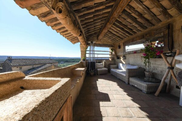 Superbe maison de village aux vues uniques avec terrasse