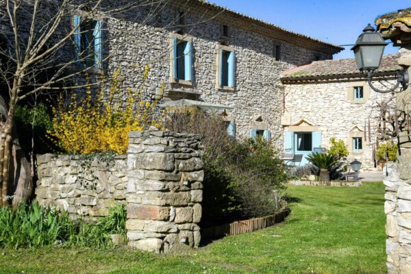 Superb old stone house full of character. Exceptional setting.