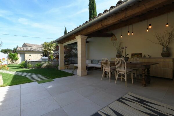 19th C. 4-bedroom house with garden and pool in the heart of a village with all amenities
