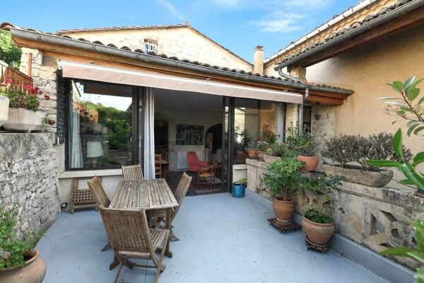 Maison XIXe de 164 m2 au cœur d’un village prisé, à 4 km d’Uzès