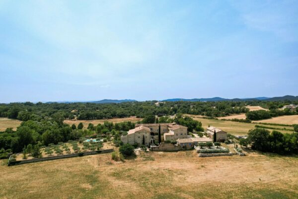 Superbe Domaine aux portes des Cévennes