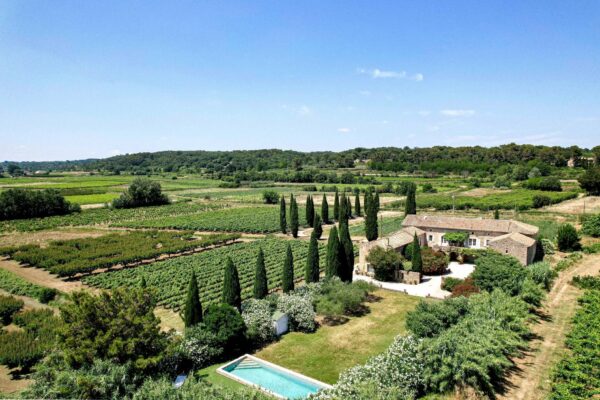 Exceptional Estate in the Heart of a Preserved Natural Setting