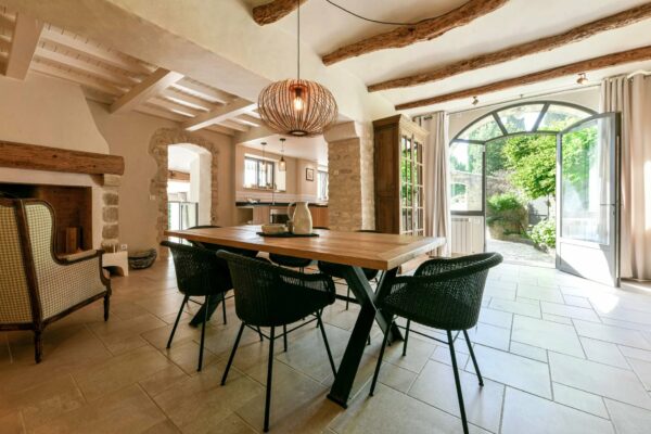 Demeure du XIXe de 133 m2 avec jardin et piscine à 8 kms d’Uzès