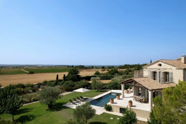 202 sqm property with swimming pool and panoramic views